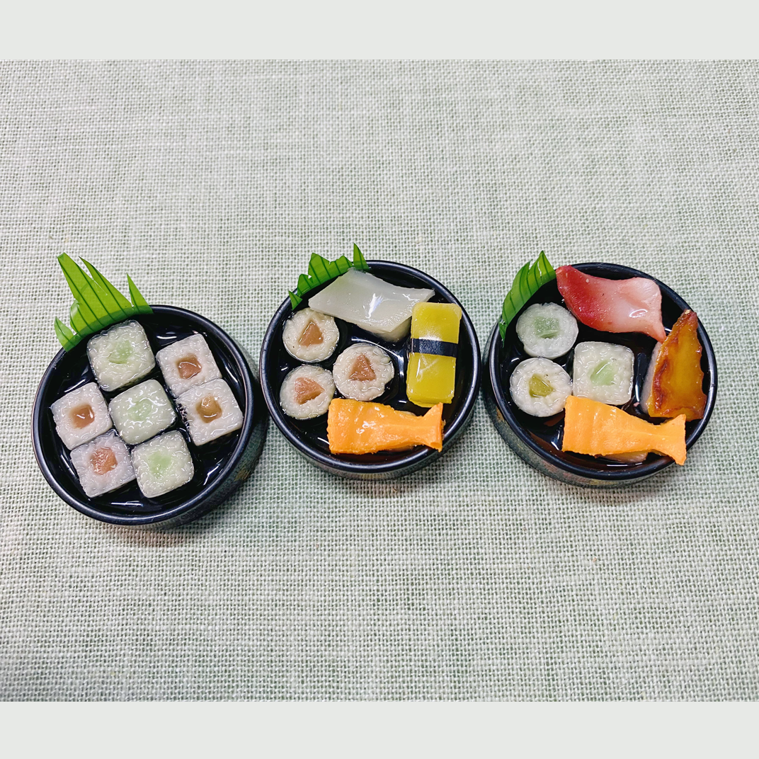 Mini Food Japanese Sushi Bento plates set 2 sets for Doll House Decoration